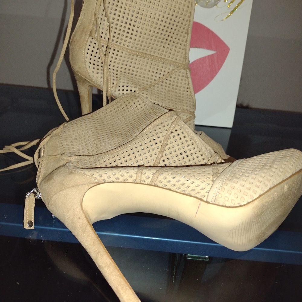 GUESS SHOES - Picture 3 of 4